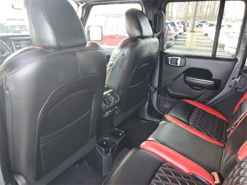 Used 2019 Jeep Wrangler Unlimited Sport S image 31