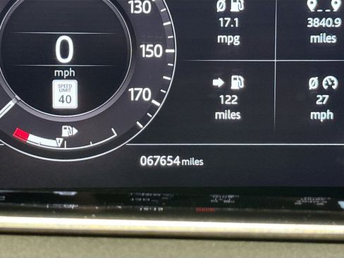 Used 2020 Land Rover Range Rover Evoque R-Dynamic SE image 8