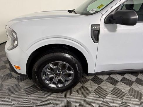 Used 2025 Ford Maverick XLT w/ Equipment Group 302A image 17