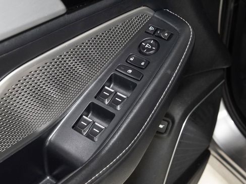 Used 2023 Acura MDX SH-AWD w/ Technology Package image 11