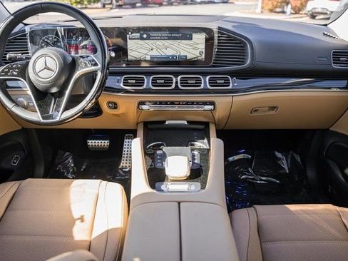 New 2026 Mercedes-Benz GLS 450 4MATIC image 21