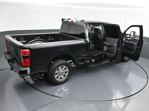 Used 2024 Ford F250 Lariat w/ Lariat Ultimate Package image 41