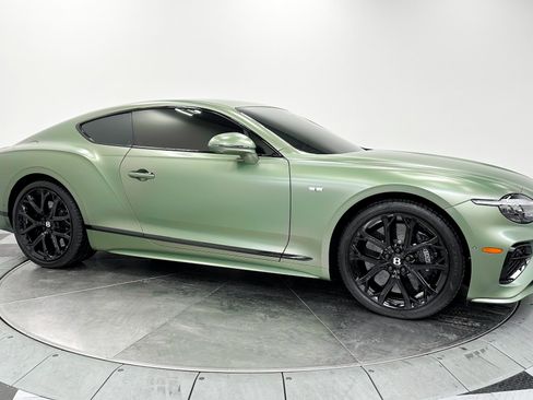 Used 2025 Bentley Continental GT Speed image 3