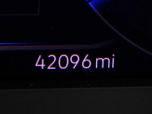 Used 2023 Volkswagen Atlas Cross Sport SEL R-Line image 32