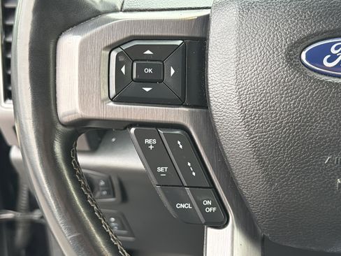 Used 2020 Ford Expedition Platinum image 30