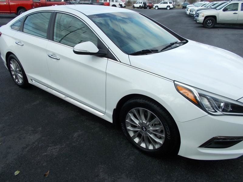 Used 2015 Hyundai Sonata Limited FWD image 11