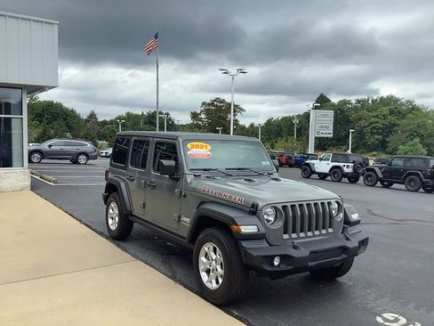 Certified 2021 Jeep Wrangler Unlimited Islander image 4