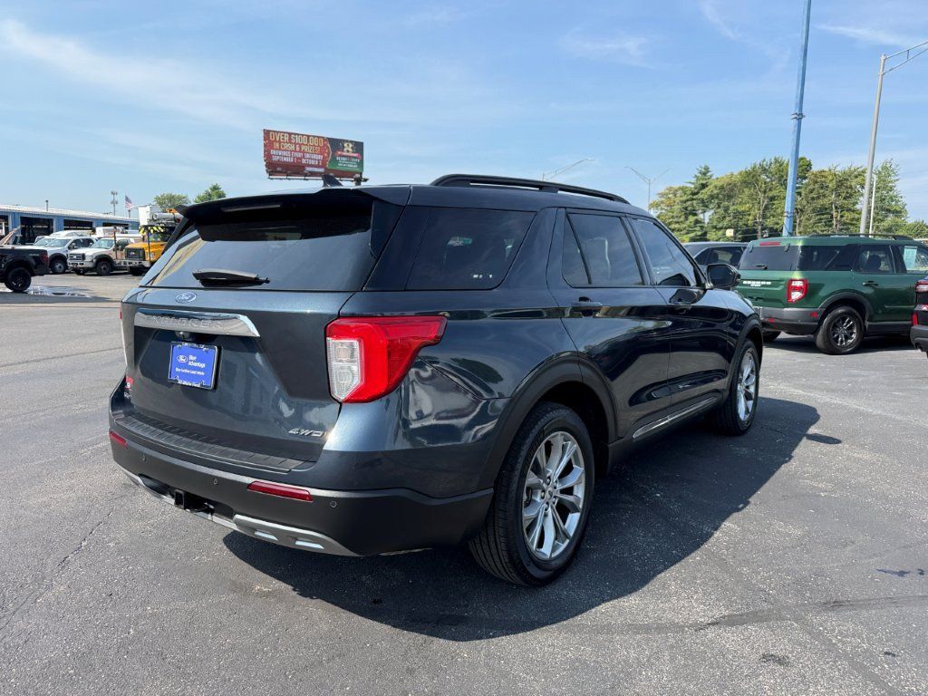 Certified 2023 Ford Explorer XLT w/ Equipment Group 202A AWD/4WD image 7