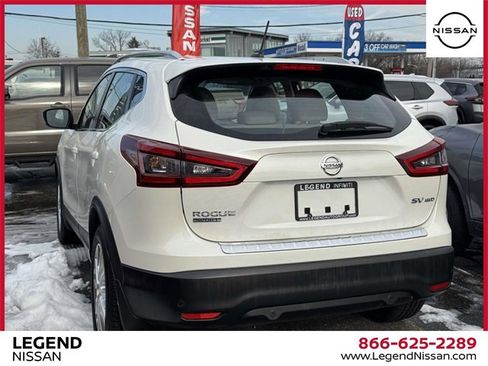 Used 2021 Nissan Rogue Sport SV image 7