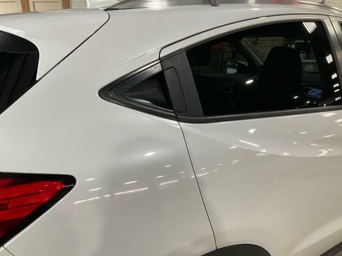Used 2016 Honda HR-V EX-L image 21