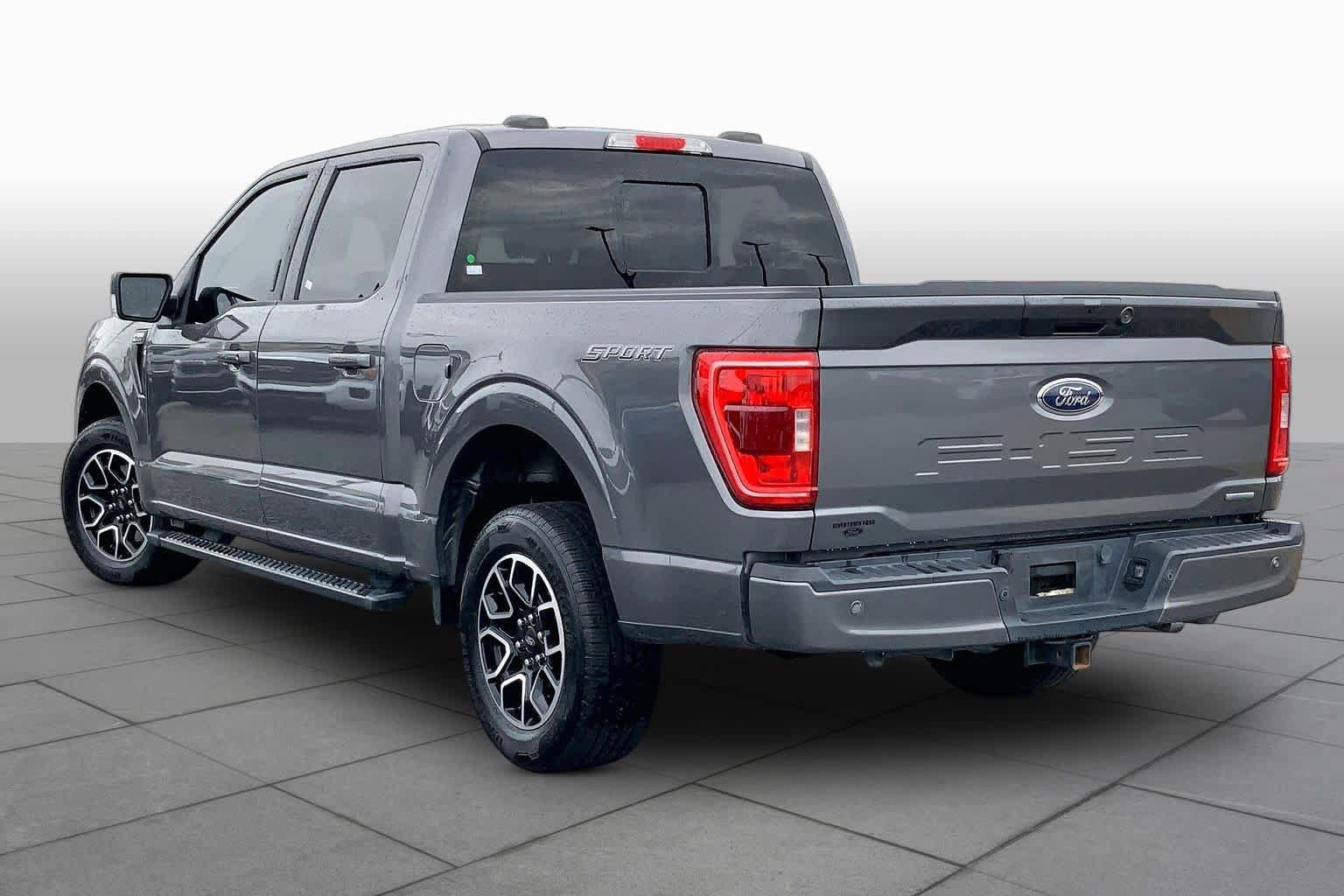 Used 2022 Ford F150 XLT w/ Equipment Group 302A High RWD image 11