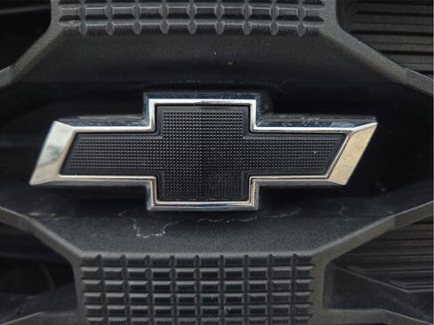 Used 2024 Chevrolet Silverado 1500 Custom RWD image 9