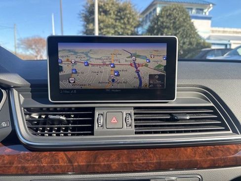Used 2018 Audi Q5 2.0T Premium AWD/4WD image 26