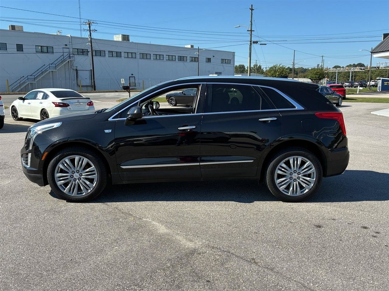 Used 2018 Cadillac XT5 Premium Luxury AWD/4WD image 6