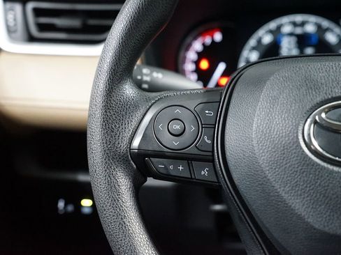 Certified 2025 Toyota RAV4 LE image 14