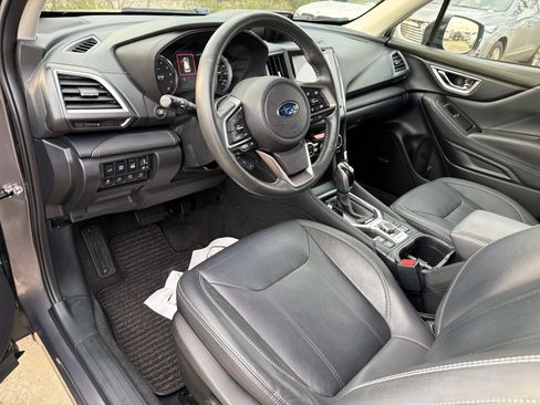 Used 2023 Subaru Forester Touring image 17