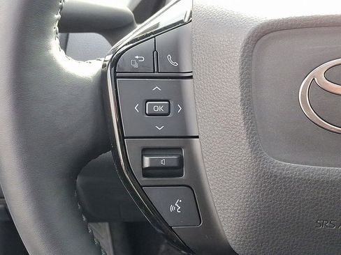 Used 2024 Toyota Prius XLE image 20