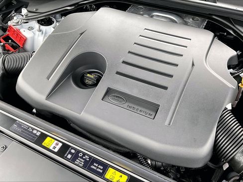 New 2026 Land Rover Range Rover Sport SE AWD/4WD image 16