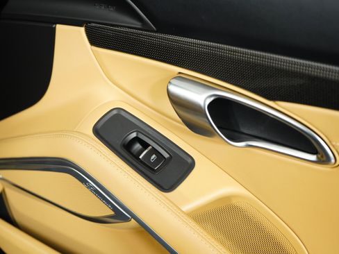 Used 2016 Porsche 911 Turbo S image 53