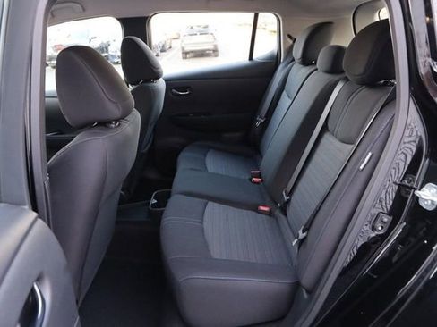 Certified 2024 Nissan Leaf SV Plus image 9