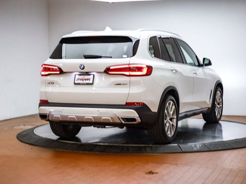 Used 2022 BMW X5 sDrive40i w/ Parking Assistance Package image 7