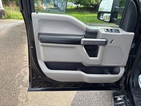 Used 2019 Ford F150 XLT w/ XTR Package AWD/4WD image 7