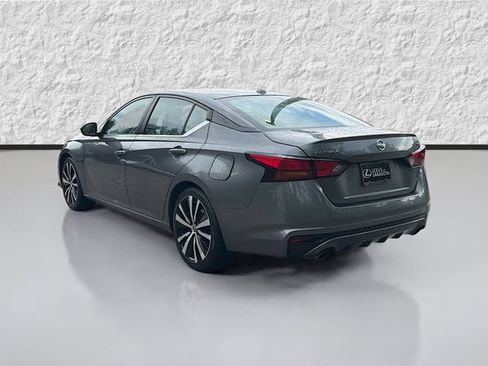 Used 2022 Nissan Altima 2.5 SR FWD image 5