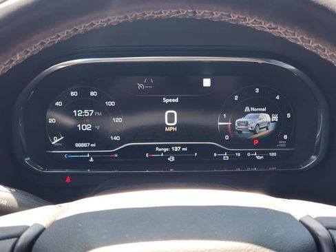 Used 2022 GMC Yukon XL AT4 AWD/4WD image 13