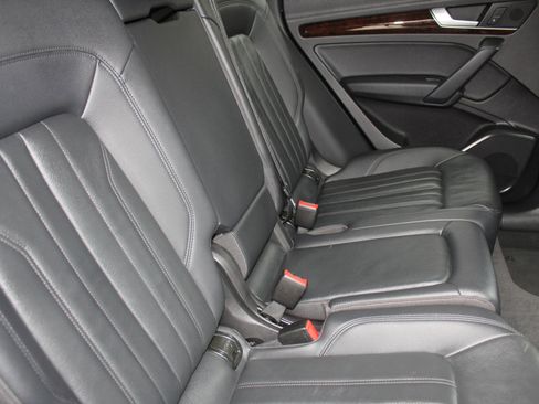 Used 2018 Audi Q5 2.0T Premium AWD/4WD image 15