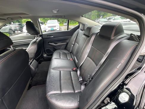 Used 2024 Nissan Altima 2.5 SR w/ SR Premium Package FWD image 25