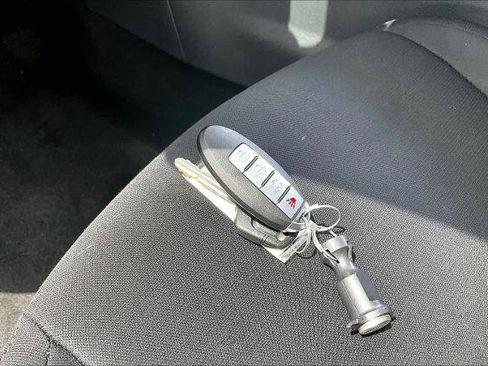 Certified 2024 Nissan Sentra SV FWD image 14