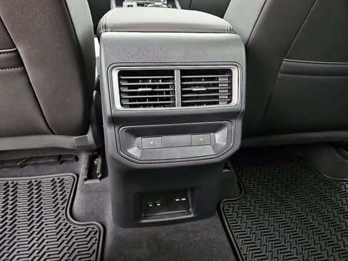 New 2026 Volkswagen Atlas Cross Sport SEL Premium R-Line image 9