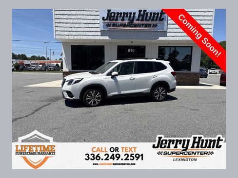 Used 2023 Subaru Forester Limited AWD/4WD image 1