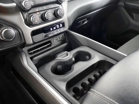 Used 2020 RAM 1500 Big Horn AWD/4WD image 33