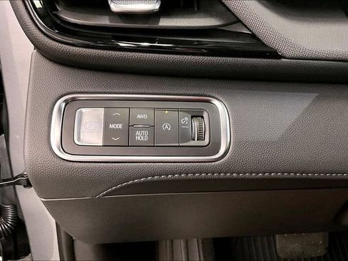 Used 2026 Buick Enclave Sport Touring w/ Power Package AWD/4WD image 40
