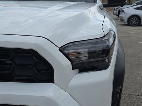New 2026 Toyota 4Runner TRD Off-Road Premium AWD/4WD image 32