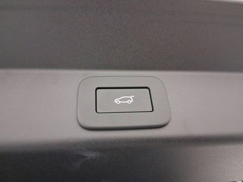 New 2025 Land Rover Range Rover Sport Dynamic SE image 29