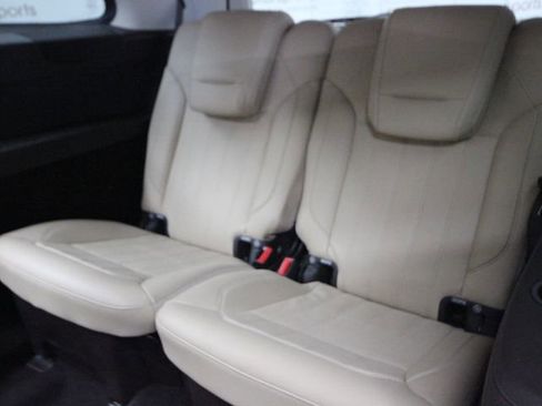 Used 2017 Mercedes-Benz GLS 450 4MATIC image 31