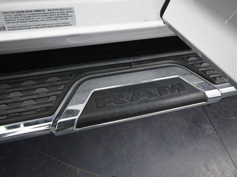 Used 2022 RAM 3500 Big Horn image 19