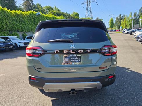 New 2026 Honda Pilot TrailSport image 7
