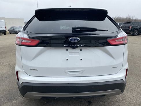 Used 2024 Ford Edge SEL image 4