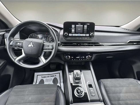 Used 2024 Mitsubishi Outlander SE image 22