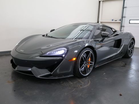 Used 2016 McLaren 570S Coupe RWD image 7