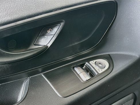 Used 2020 Mercedes-Benz Metris image 15