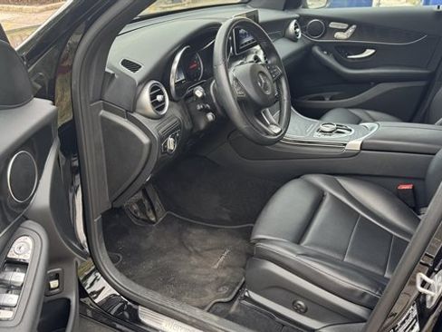 Used 2018 Mercedes-Benz GLC 300 4MATIC image 16