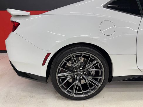 Used 2018 Chevrolet Camaro ZL1 RWD image 28
