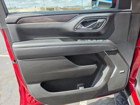 Used 2023 Chevrolet Tahoe Z71 w/ Luxury Package image 35