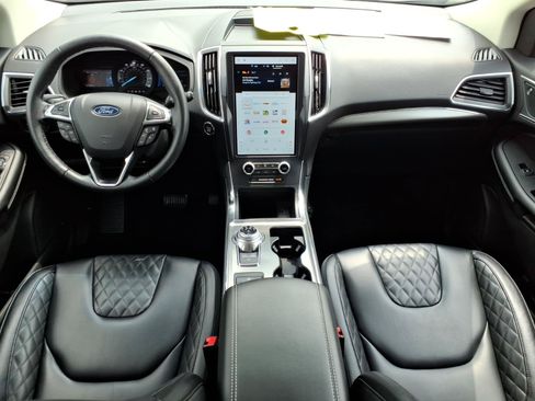 Certified 2024 Ford Edge Titanium AWD/4WD image 10