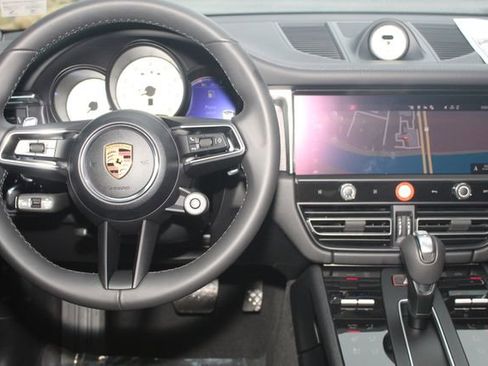 New 2026 Porsche Macan GTS image 6