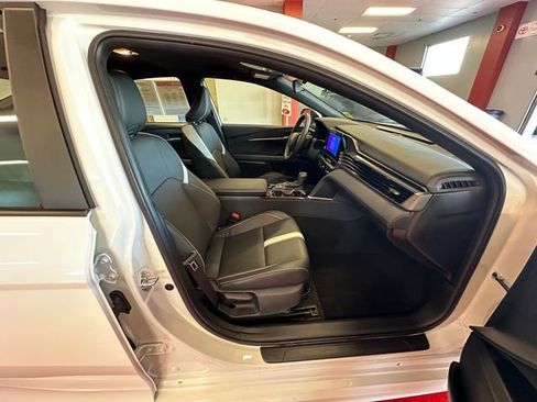 Certified 2025 Toyota Camry SE AWD/4WD image 16
